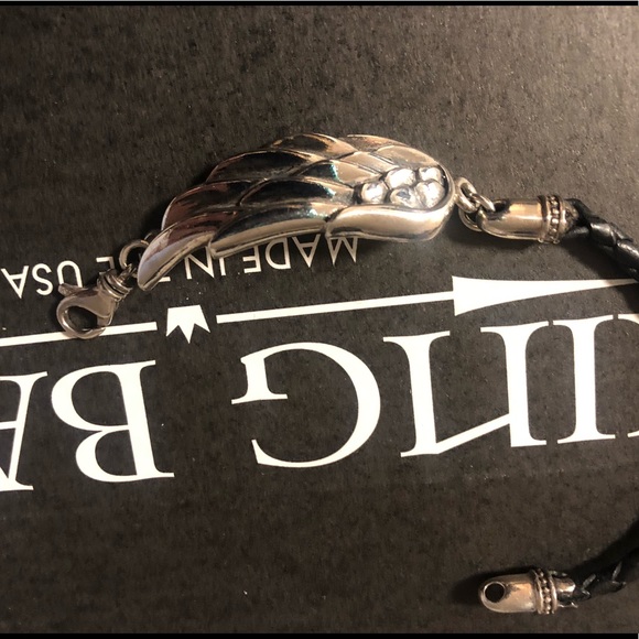 King Baby Feather Bracelet - Picture 3 of 4